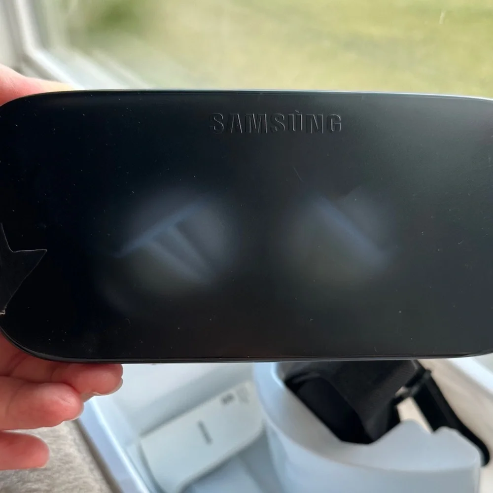 Samsung Gear VR Headset - Gray and Black new never used
